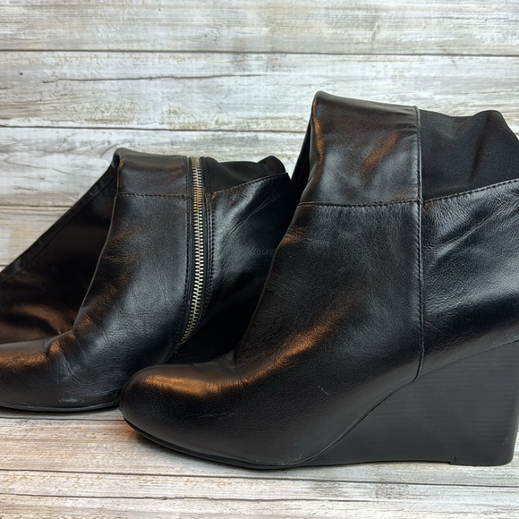 Michael Kors Black Heeled Boots - Picture 11 of 14